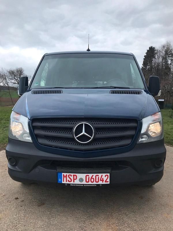 Gebraucht Mercedes Sprinter 160 PS (117 kW) 2018 Blau Van