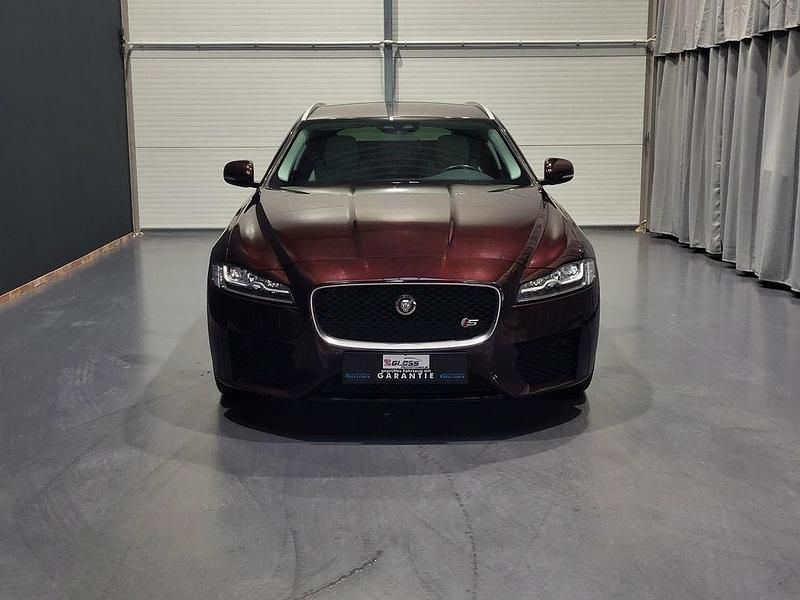 Gebraucht Jaguar XF S 300 PS (220 kW) 2018 Rossello red Kombi