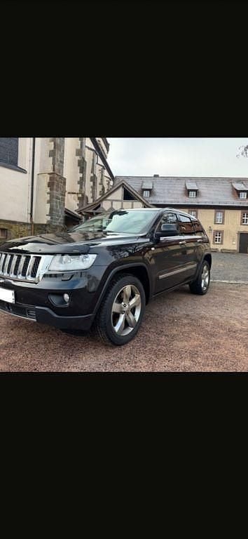 Gebraucht Jeep Grand Cherokee Overland 241 PS (177 kW) 2013 Schwarz SUV