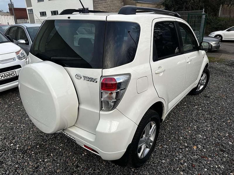 Gebraucht Daihatsu Terios 105 PS (77 kW) 2011 Weiß SUV