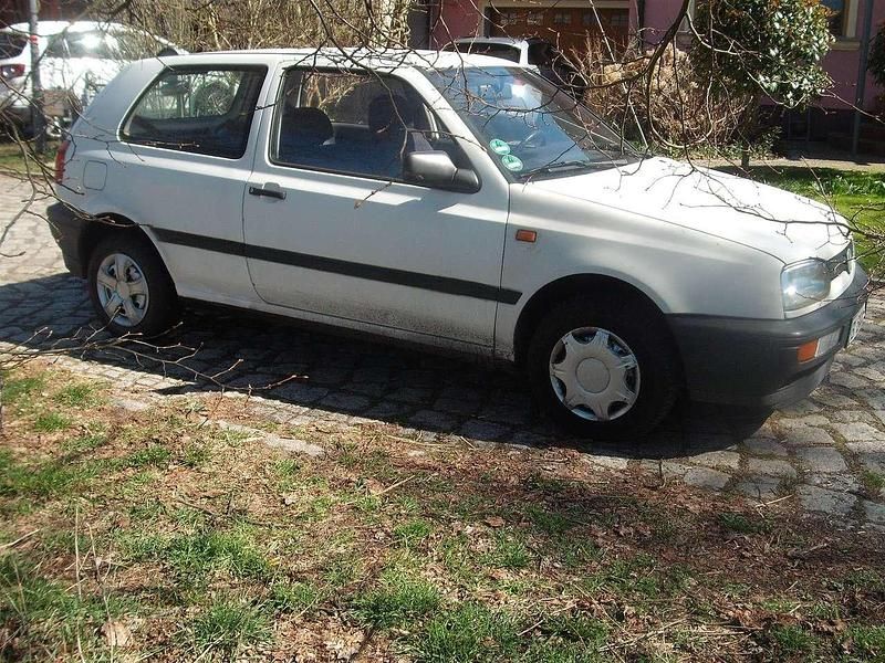 Gebraucht VW Golf III 75 PS (55 kW) 1992 Weiß Kleinwagen