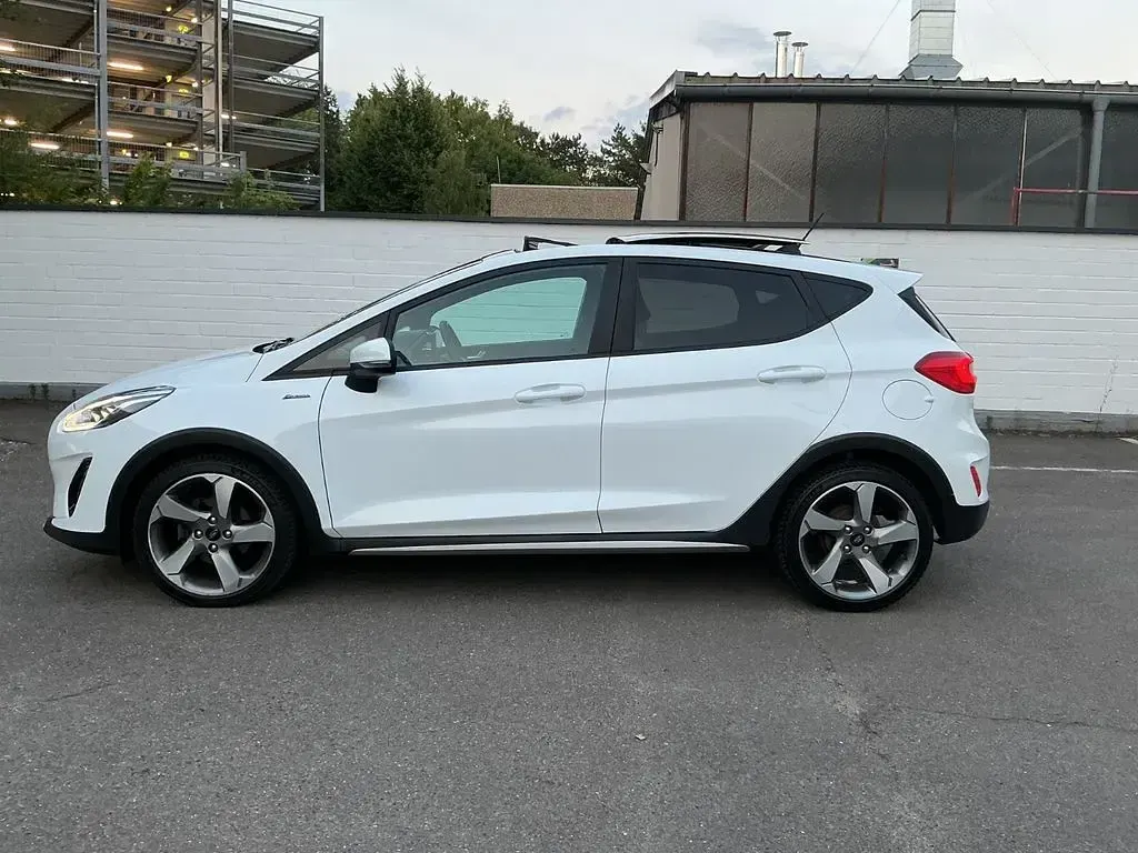 Gebraucht Ford Fiesta Active 101 PS (74 kW) 2019 Weiß Kleinwagen