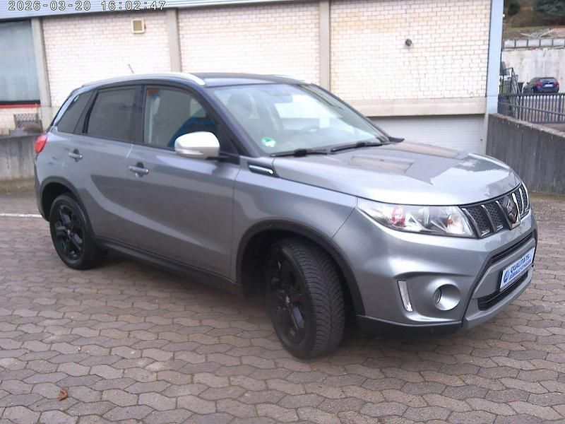 Gebraucht Suzuki Vitara 140 PS (102 kW) 2018 Grau SUV