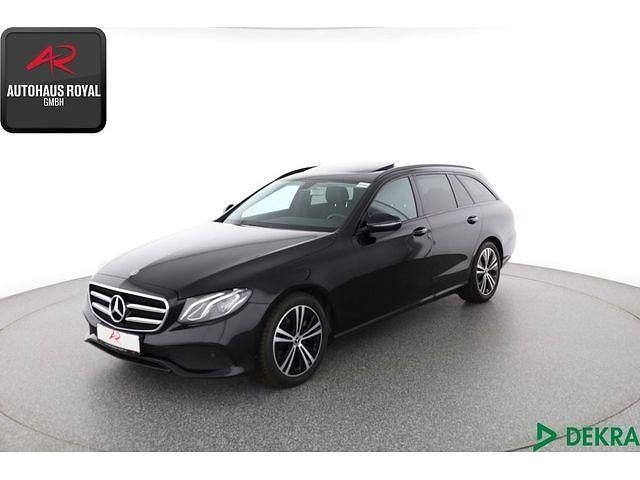 Gebraucht 2019 Mercedes E220 Avantgarde Kombi | 27.880 € (Guter Preis) - Bild 1/4