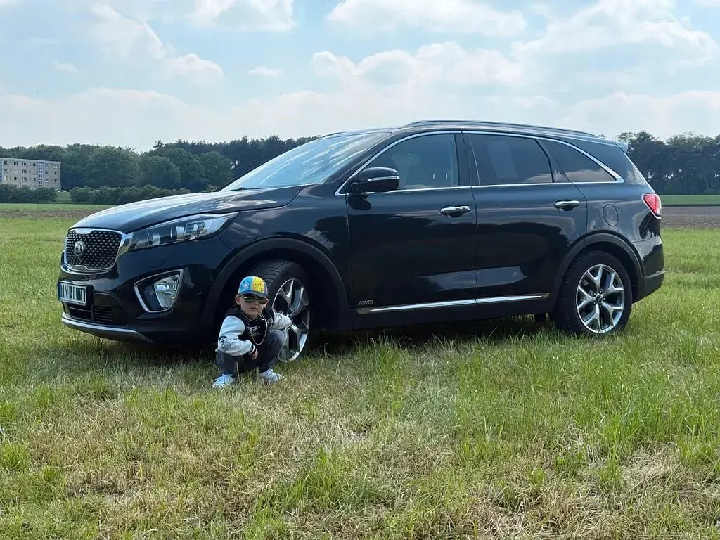 Używany Kia Sorento Platinum 200 KM (147 kW) 2016 Czarny SUV