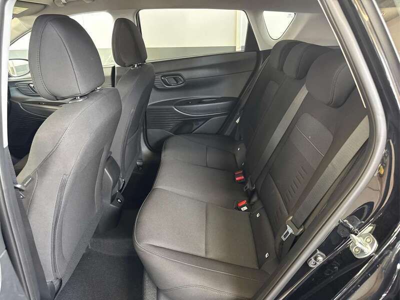 Neu Hyundai Bayon Premium 77 PS (56 kW) 2025 Schwarz SUV