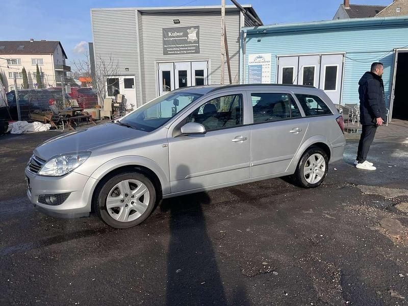 Silber Gebraucht 2009 Opel Astra Eco Kombi | 1.600 € (Superpreis) - Bild 1/4