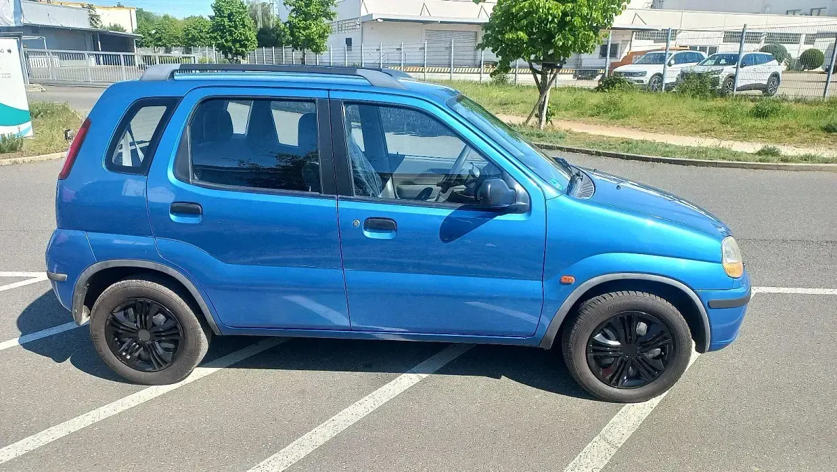 Gebraucht Suzuki Ignis Club 83 PS (61 kW) 2002 Blau Limousine