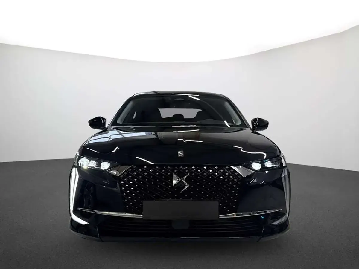 Gebraucht DS Automobiles DS4 Opera 131 PS (96 kW) 2023 Lackierung schwarz perla nera/typ aussenverkleidung metalliclackierung SUV