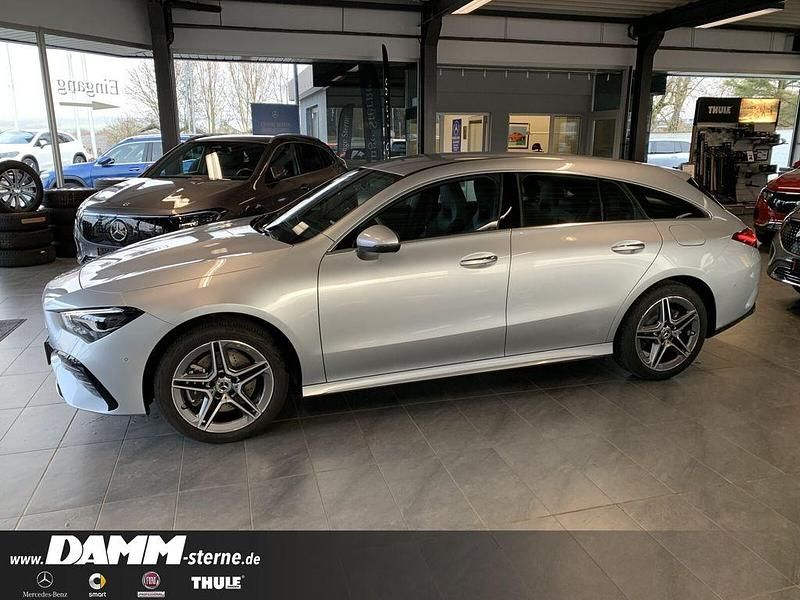 Gebraucht Mercedes CLA250e Shooting Brake AMG line 163 PS (119 kW) 2024 Hightechsilber Kombi