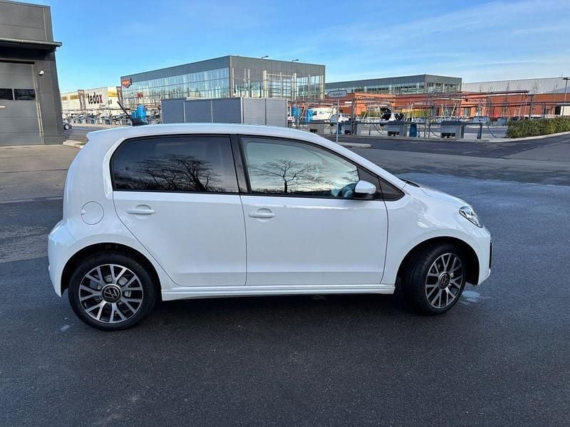 Neu VW e-up! 61 kW (83 PS) 2025 Weiß Kleinwagen