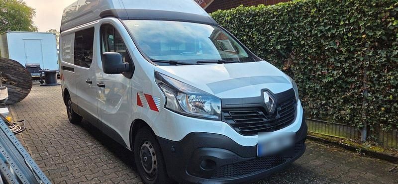 Gebraucht Renault Trafic 125 PS (91 kW) 2017 Weiß Van / Kleinbus