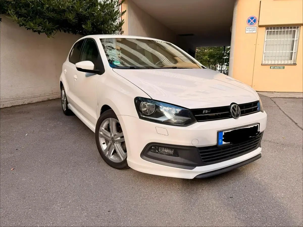 Gebraucht VW Polo Highline 90 PS (66 kW) 2012 Weiß Kleinwagen