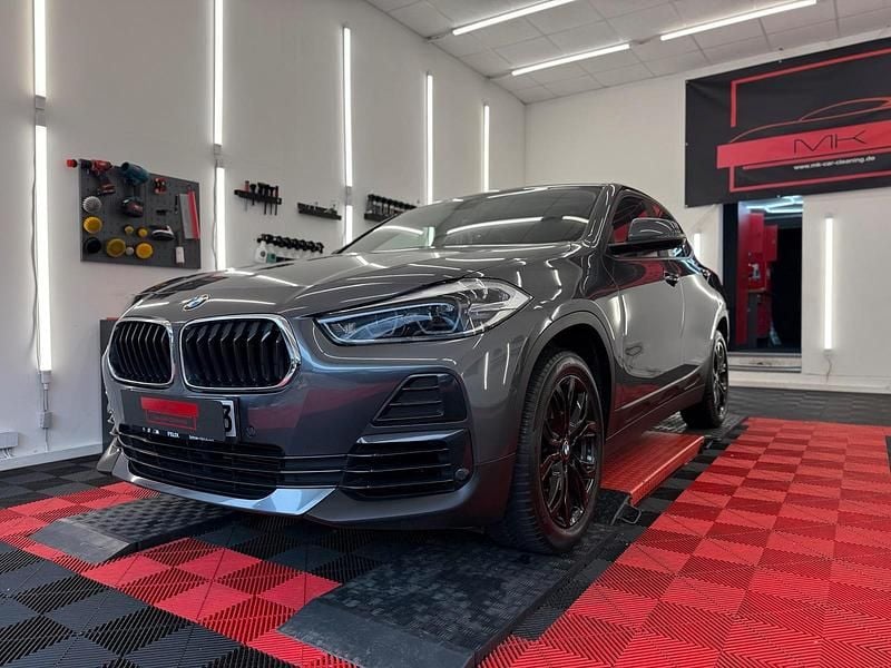 Grau Gebraucht 2021 BMW X2 Advantage SUV | 22.000 € (Guter Preis) - Bild 1/4