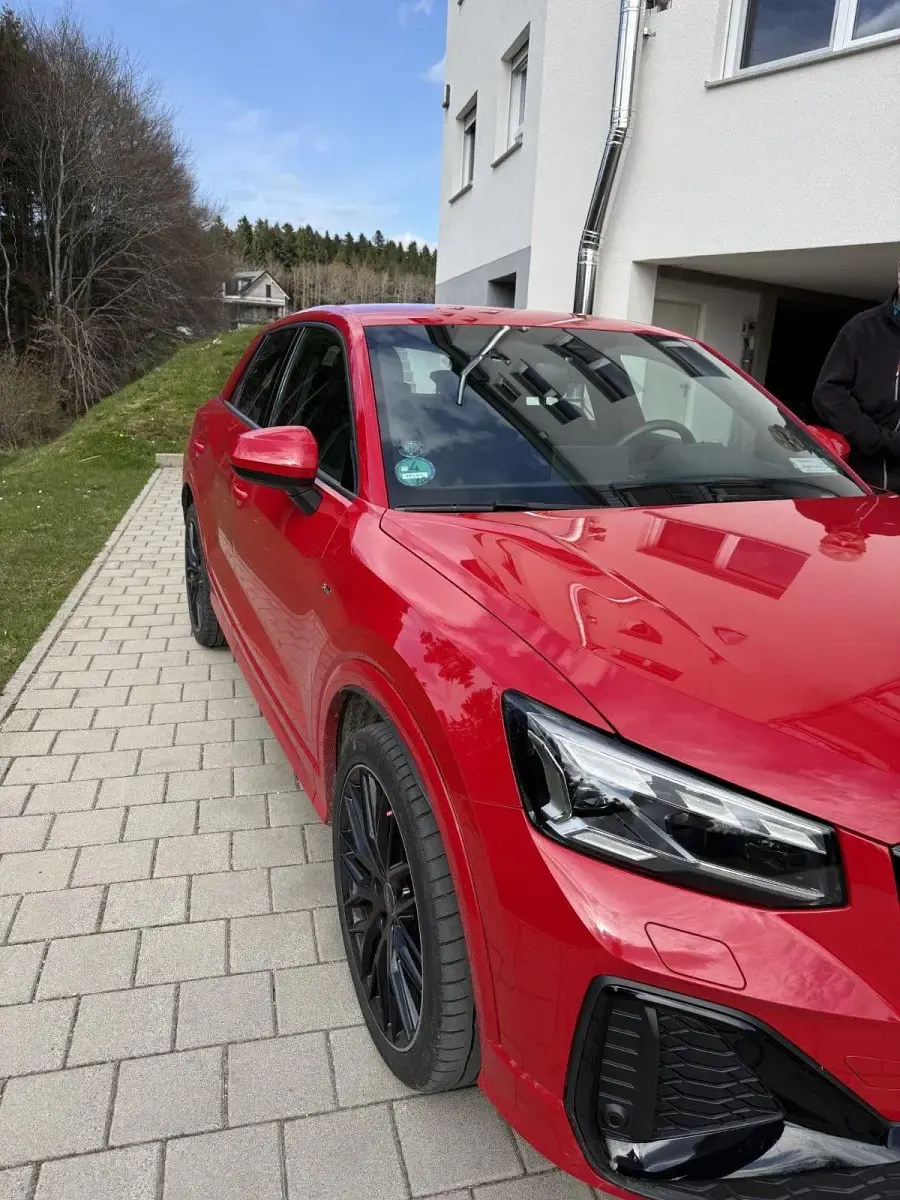 Gebraucht Audi Q2 S-Line 190 PS (139 kW) 2023 Rot SUV