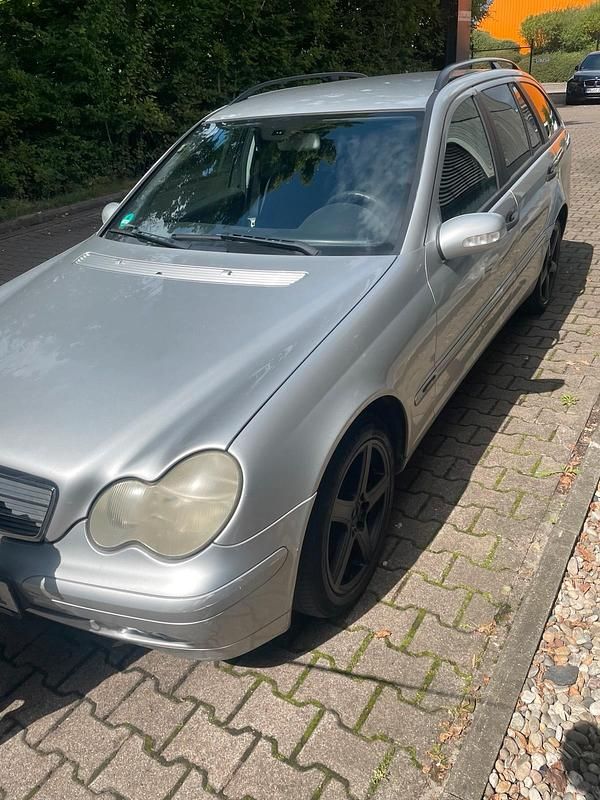 Gebraucht Mercedes C220 150 PS (110 kW) 2003 Silber Kombi
