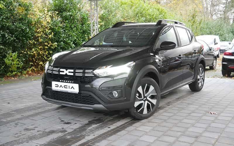 Schwarz Neu 2025 Dacia Sandero Expression Limousine | 21.770 € - Bild 1/4