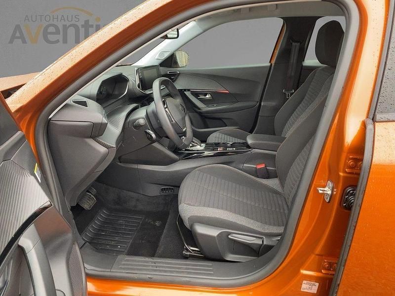 Gebraucht Peugeot e-2008 Active 100 kW (136 PS) 2021 Orange SUV