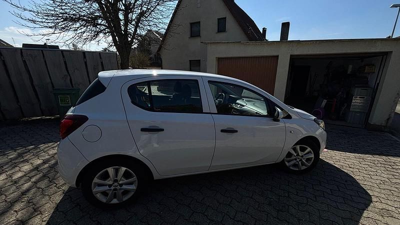 Gebraucht Opel Corsa 69 PS (50 kW) 2016 Weiß Kleinwagen
