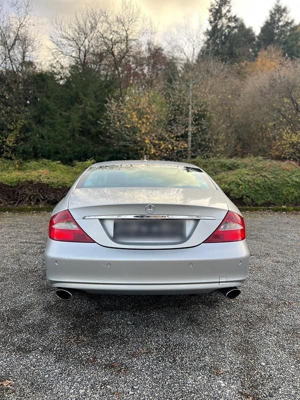 Gebraucht Mercedes CLS320 224 PS (164 kW) 2007 Silber Limousine