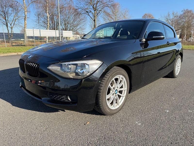 Gebraucht BMW 116 Advantage 136 PS (100 kW) 2014 Schwarz Kleinwagen
