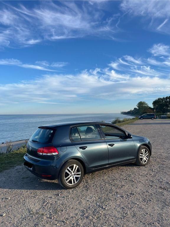 Gebraucht VW Golf VI 80 PS (58 kW) 2010 Blau Kleinwagen