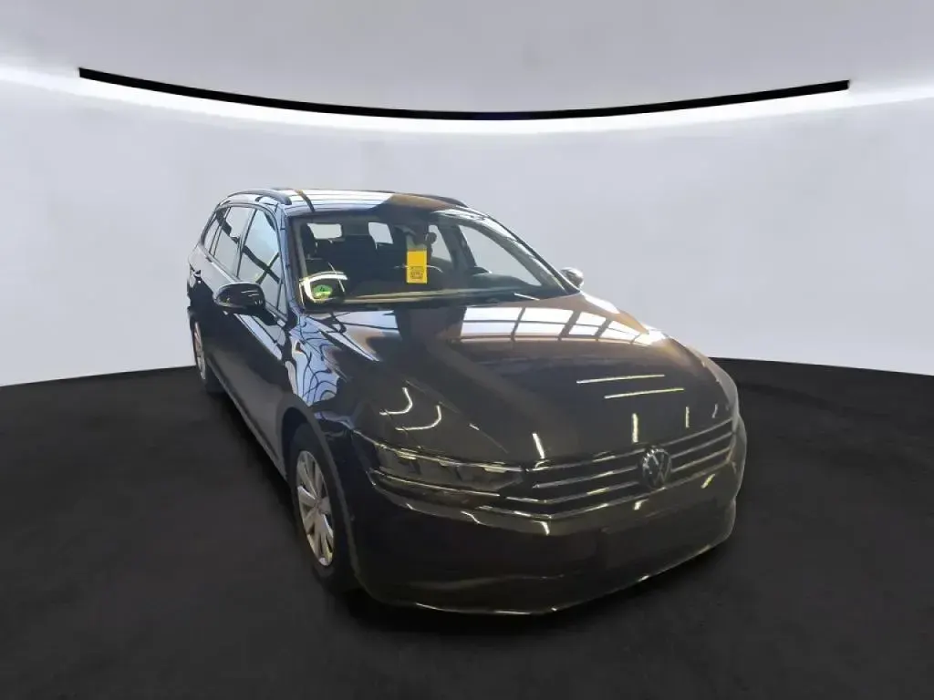 Gebraucht VW Passat Conceptline 122 PS (89 kW) 2023 Grau Kombi