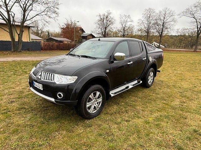 Schwarz Gebraucht 2011 Mitsubishi L200 Abholung | 15.500 € (Fairer Preis) - Bild 1/4