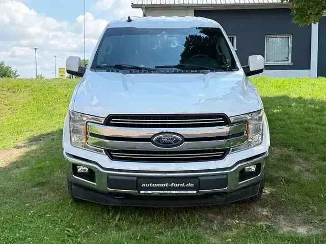 Gebraucht Ford F-150 Lariat 370 PS (272 kW) 2020 Weiß Pickup