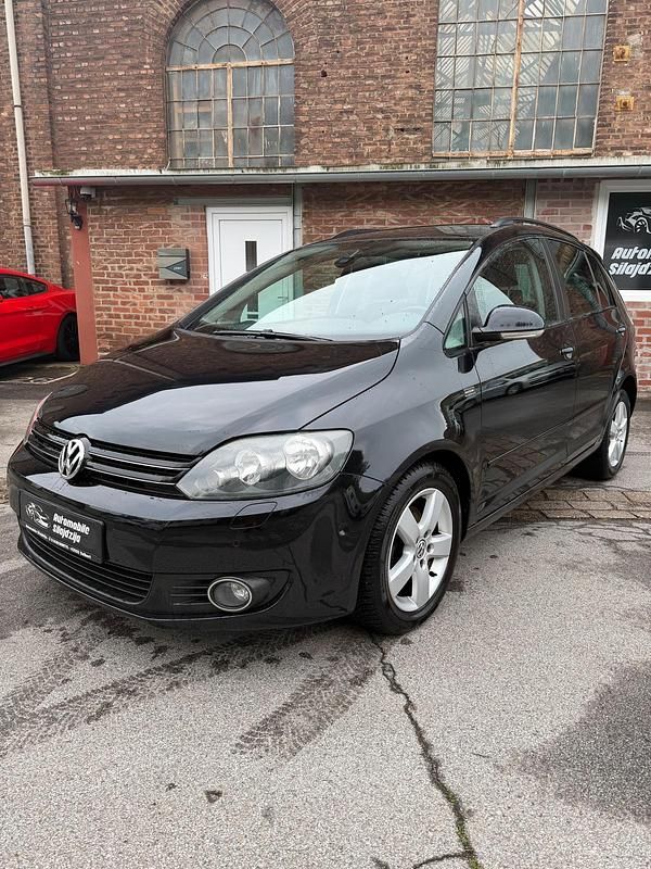 Gebraucht VW Golf VI 105 PS (77 kW) 2011 Schwarz Kleinwagen