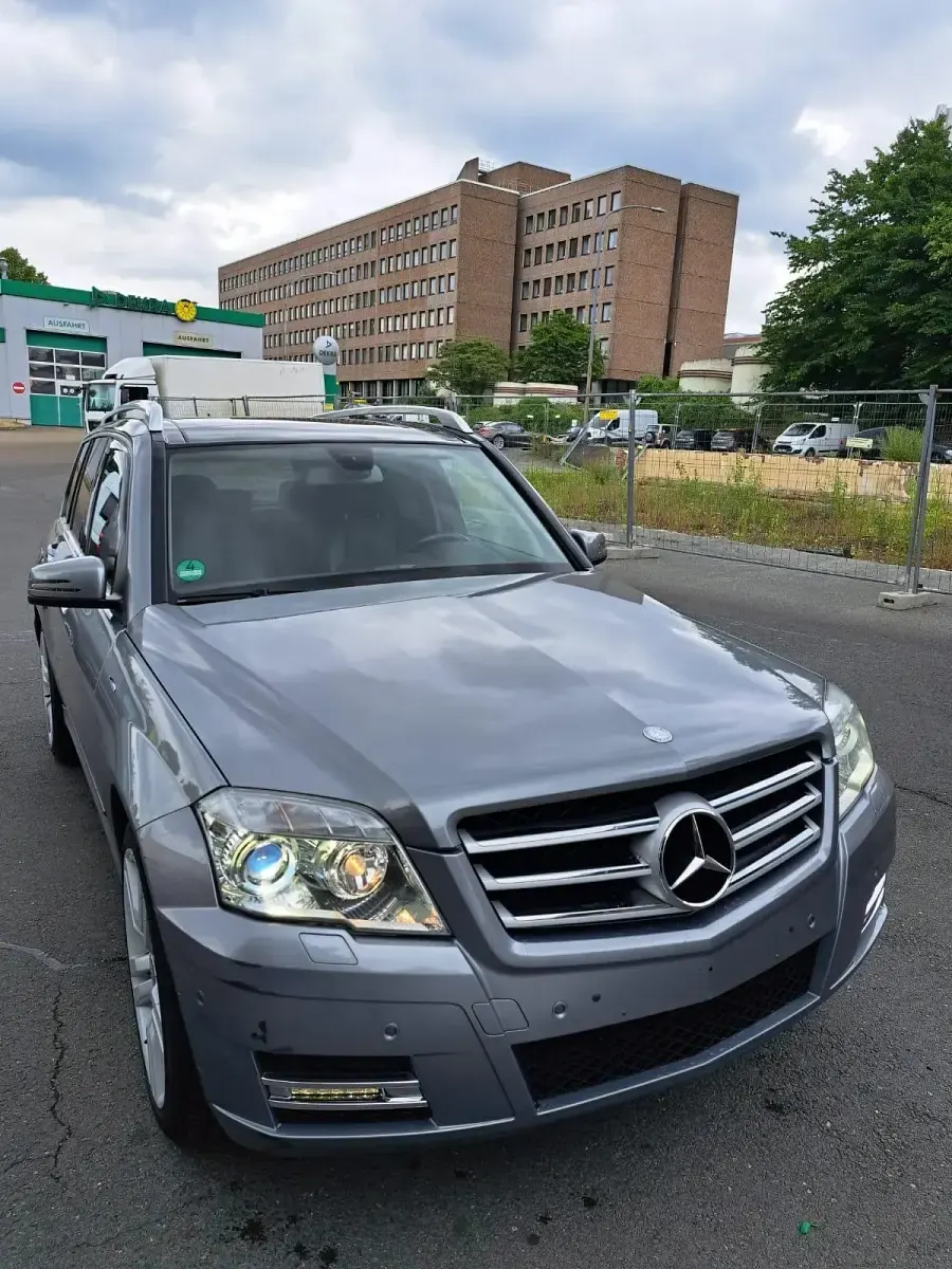 Gebraucht Mercedes GLK350 231 PS (169 kW) 2012 Grau SUV