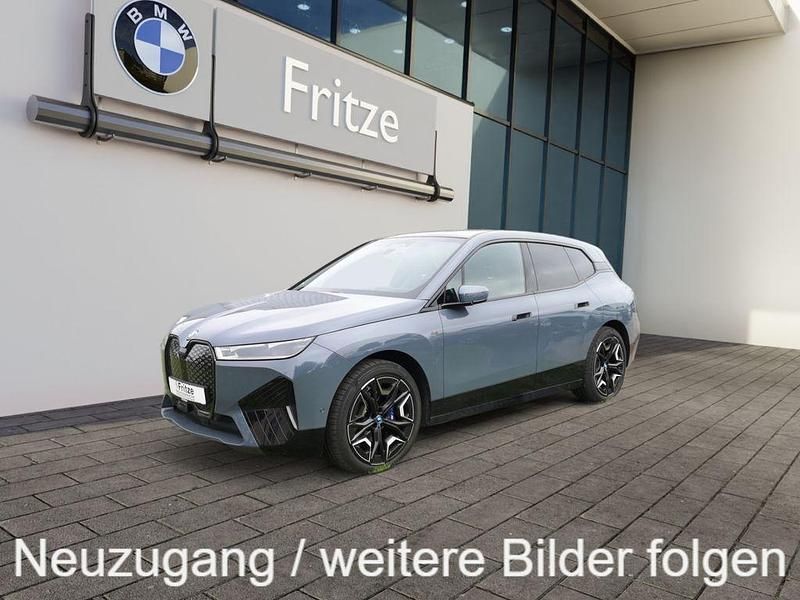 Grau Gebraucht 2023 BMW iX Sport Line SUV | 73.990 € (Fairer Preis) - Bild 1/2