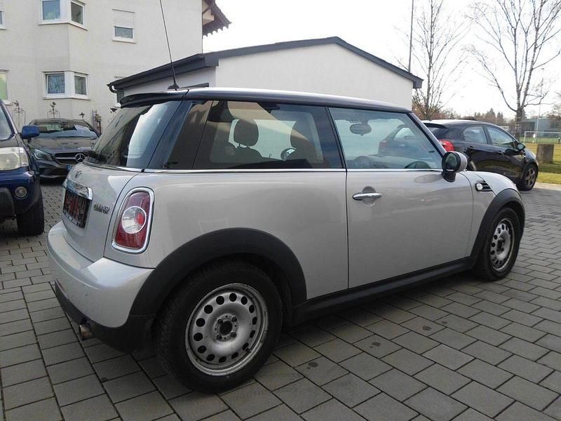 Gebraucht Mini Cooper 122 PS (89 kW) 2011 Silber Kleinwagen