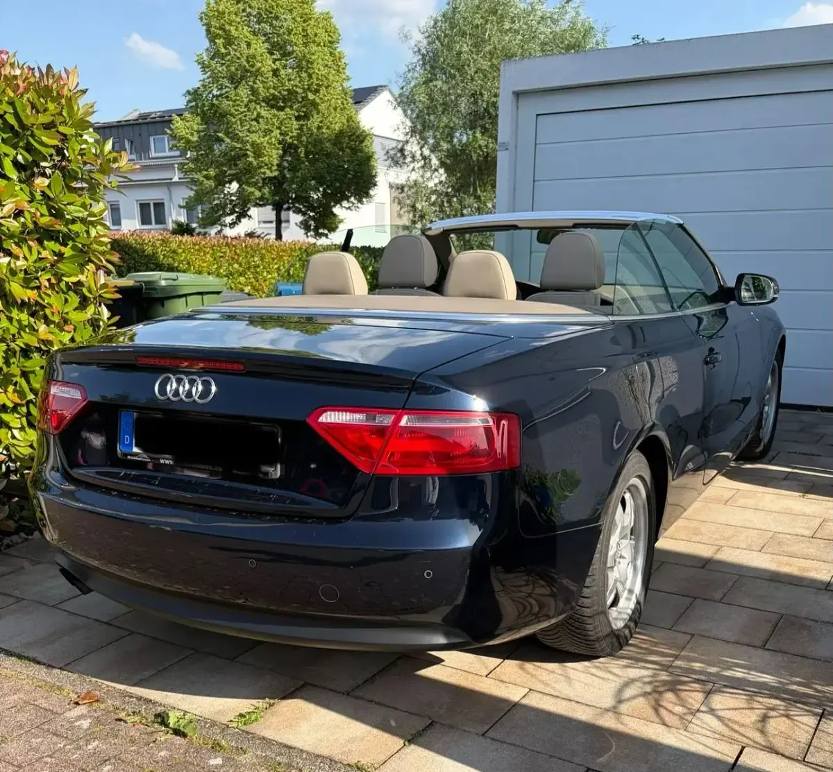 Gebraucht Audi A5 Cabriolet 160 PS (117 kW) 2010 Blau Cabrio