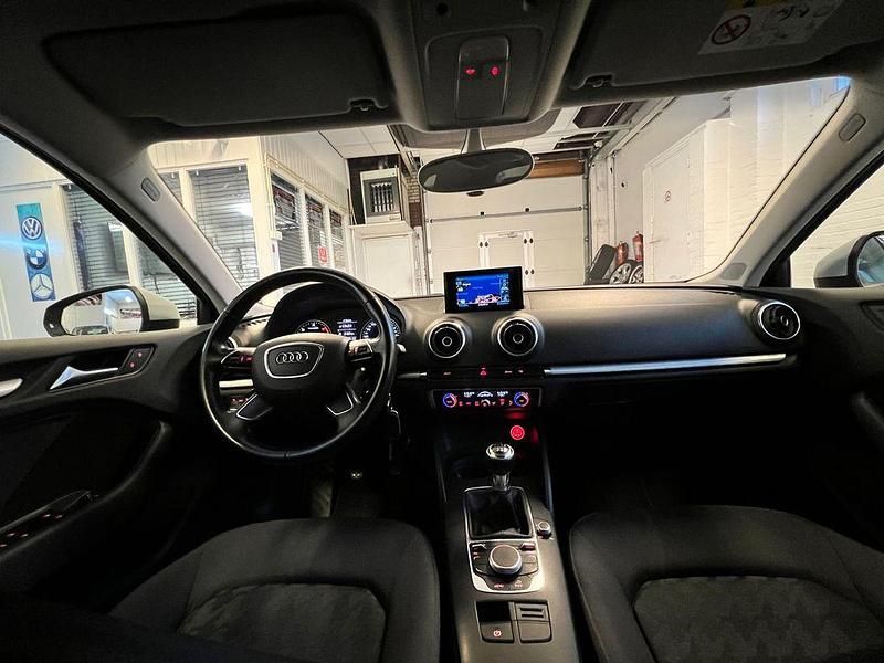 Gebraucht Audi A3 110 PS (80 kW) 2014 Weiß Limousine