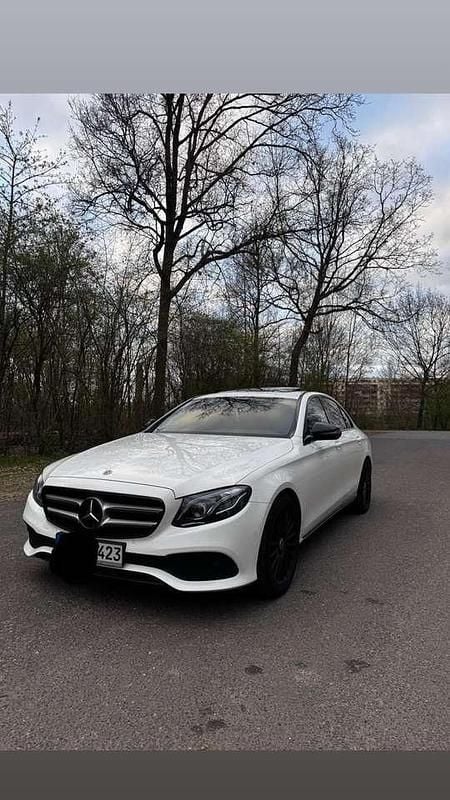 Gebraucht 2018 Mercedes E350 Limousine | 25.000 € (Guter Preis) - Bild 1/4