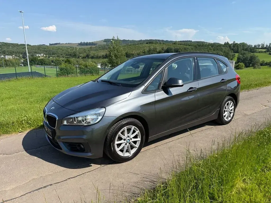 Gebraucht BMW 218 Basis 136 PS (100 kW) 2016 Grau Kombi