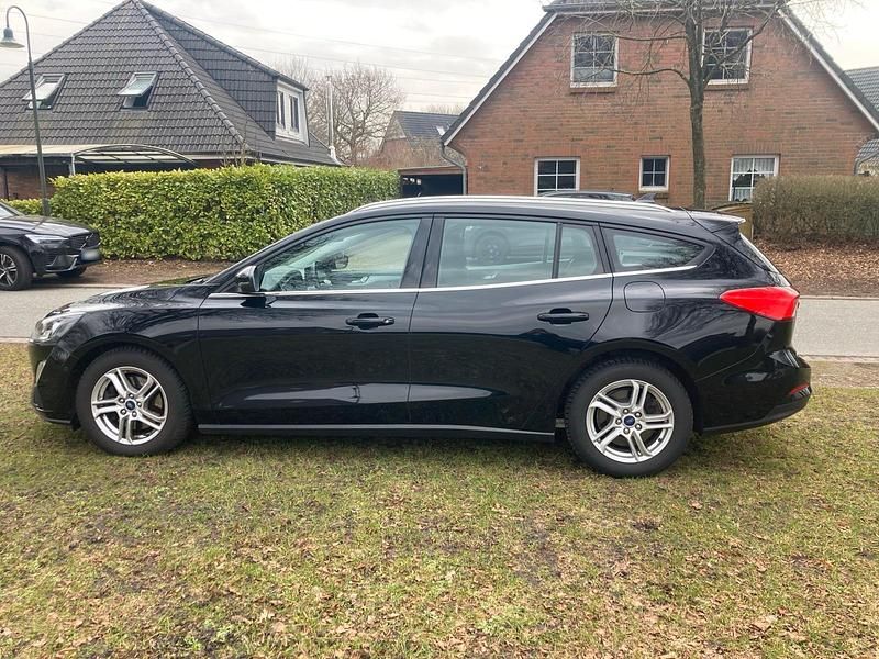 Gebraucht Ford Focus 120 PS (88 kW) 2020 Schwarz Kombi