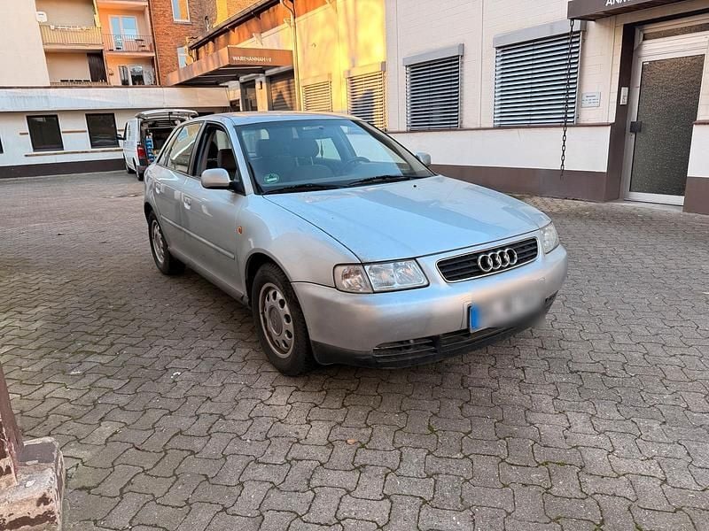 Gebraucht Audi A3 101 PS (74 kW) 1999 Silber Kleinwagen