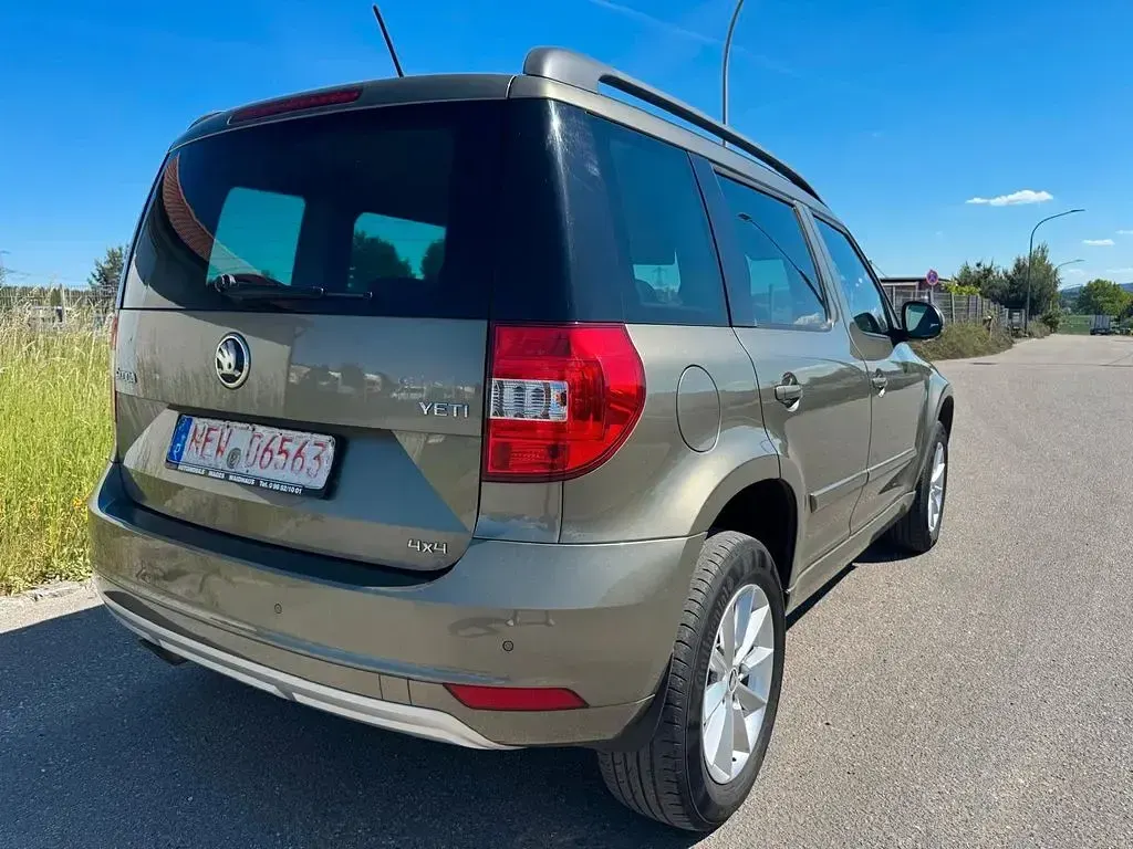 Gebraucht Skoda Yeti Ambition 110 PS (80 kW) 2017 Grün SUV