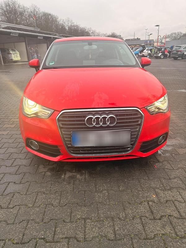 Gebraucht Audi A1 122 PS (89 kW) 2011 Rot Kleinwagen