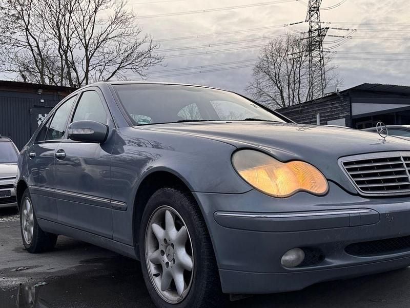 Gebraucht Mercedes C270 Elegance 170 PS (125 kW) 2004 Grau Limousine