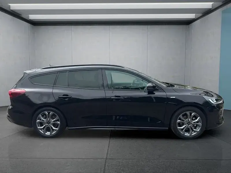 Gebraucht Ford Focus ST-Line 155 PS (114 kW) 2025 Schwarz Kombi