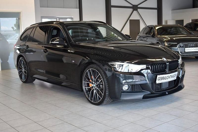 Schwarz Gebraucht 2018 BMW 335 M Sport Limousine | 28.599 € (Fairer Preis) - Bild 1/4