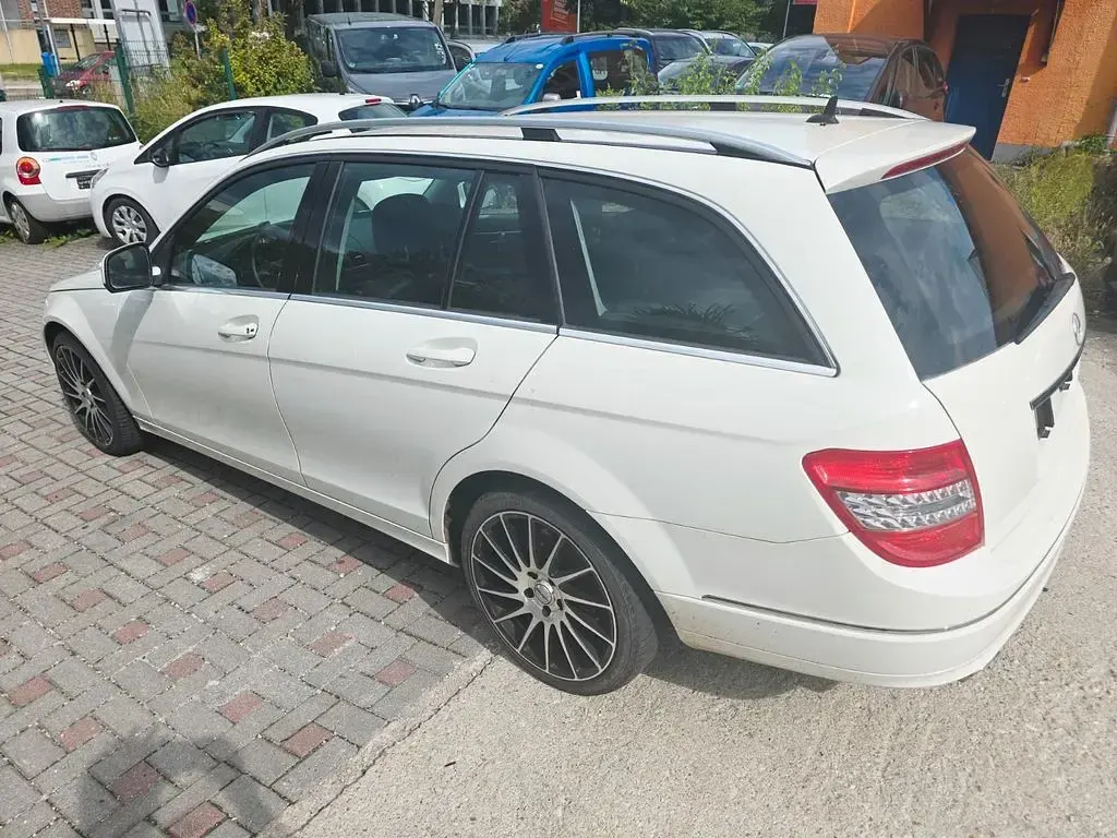 Gebraucht Mercedes C230 204 PS (150 kW) 2007 Weiß Kombi
