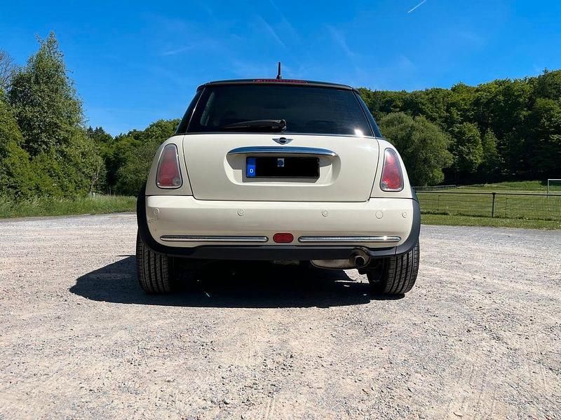 Gebraucht Mini Cooper 116 PS (85 kW) 2005 Weiß Kleinwagen