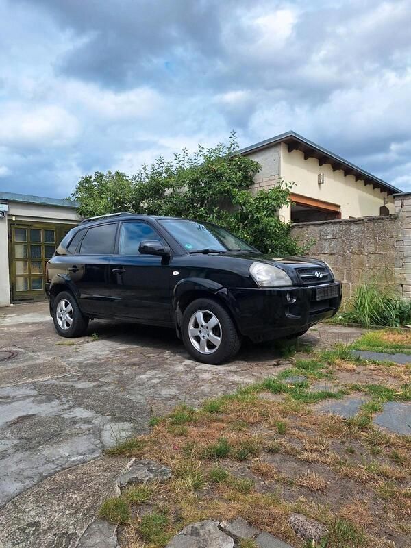 Schwarz Gebraucht 2005 Hyundai Tucson SUV | 1.799 € (Guter Preis) - Bild 1/4