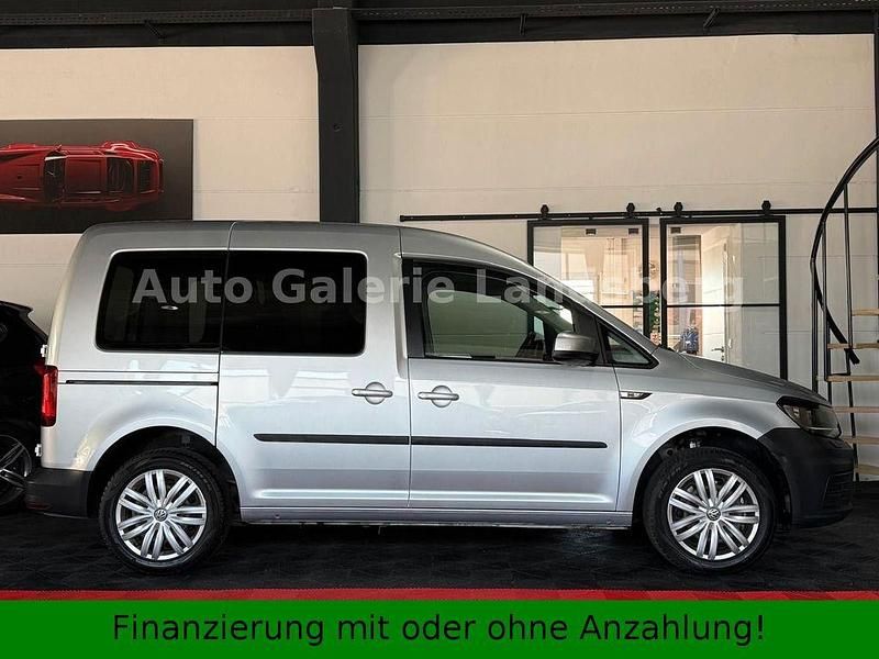 Second-hand VW Caddy Trendline 190 CP (139 kW) 2018 Argintiu Monovolum