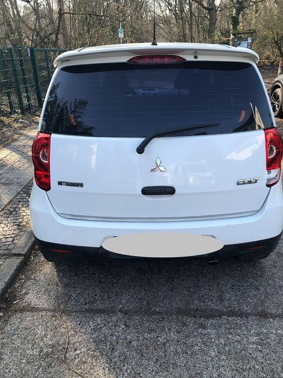 Gebraucht Mitsubishi Colt Inform 95 PS (69 kW) 2009 Weiß Kleinwagen
