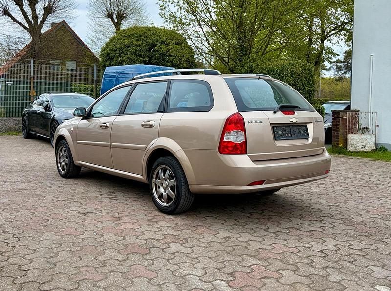 Gebraucht Chevrolet Nubira 109 PS (80 kW) 2008 Gelb Kombi